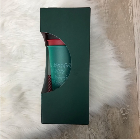 STARBUCKS Holiday Reusable Cold Cups w/ Lid Straw - Picture 3 of 5